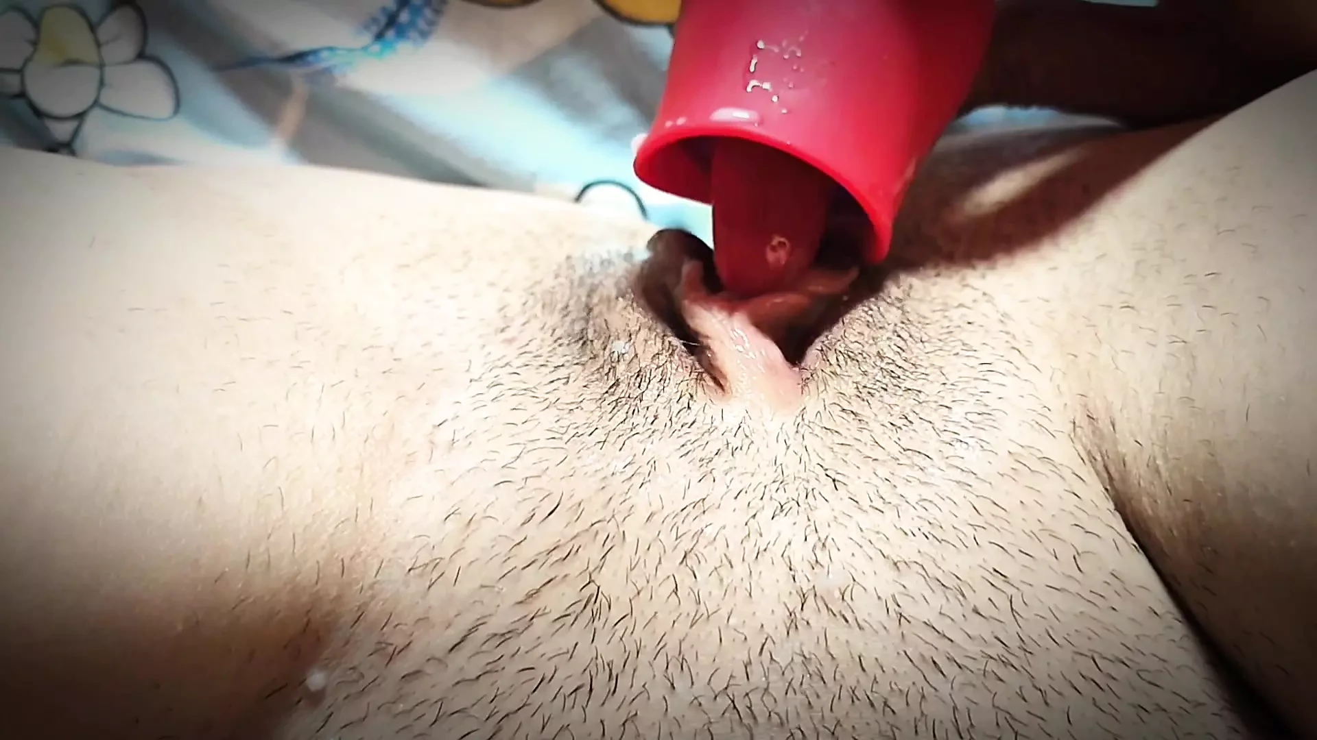 Lick me without stopping, I can’t stop cumming