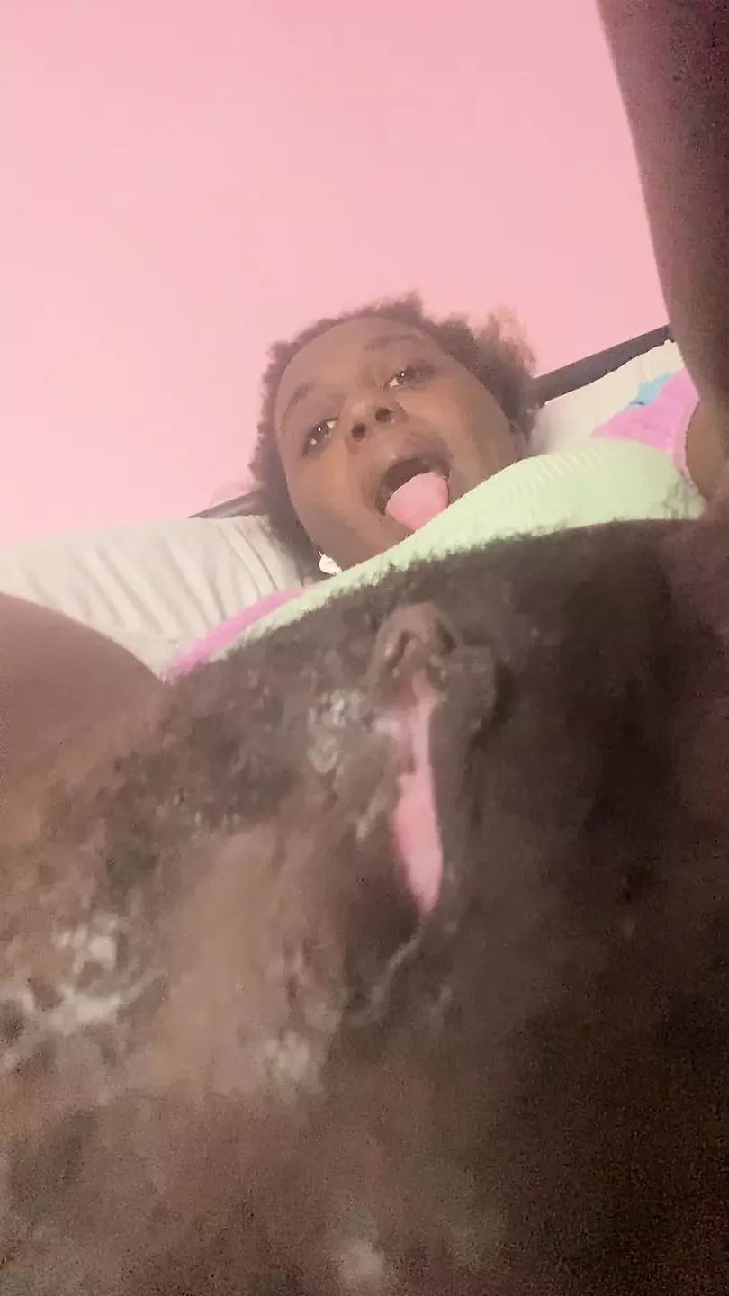 Making creamy pretty pussy queef post freaks nasty solo masturbation with cum